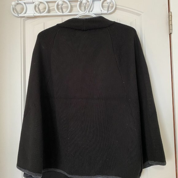 Calvin Klein Deep Rich Beautiful Black Thick Cape Capelet Wrap Shawl Poncho - Picture 2 of 3